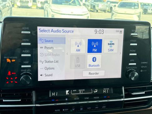 Used 2024 Toyota Sienna LE FWD image 20