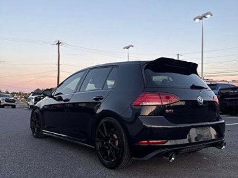 Used 2019 Volkswagen GTI SE FWD image 7
