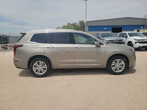 Used 2023 Cadillac XT6 Luxury FWD image 9