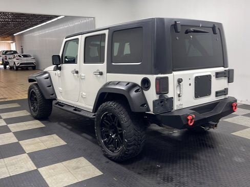 Used 2010 Jeep Wrangler Unlimited Sport AWD/4WD image 12