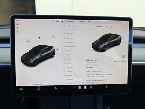 Used 2021 Tesla Model Y Long Range AWD/4WD image 9