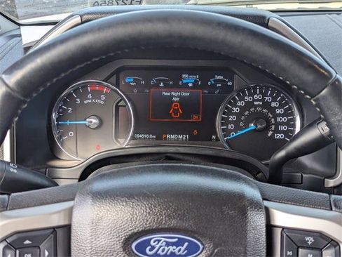 Used 2019 Ford F350 Lariat image 26