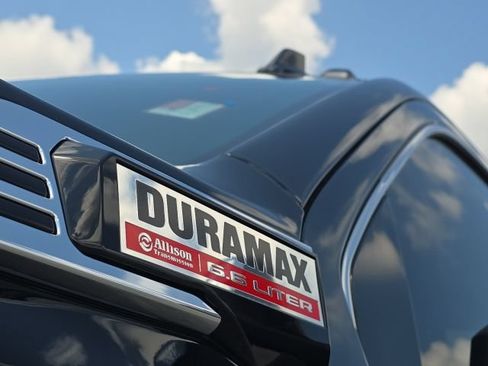 Used 2024 GMC Sierra 2500 Denali w/ Denali Reserve Package AWD/4WD image 9