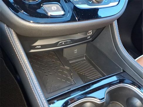 New 2026 Chrysler Pacifica Pinnacle w/ Trailer Tow Group image 26