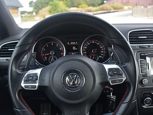 Used 2013 Volkswagen GTI Driver's Edition image 17