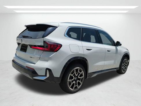 New 2026 BMW X1 xDrive28i w/ Technology Package AWD/4WD image 4