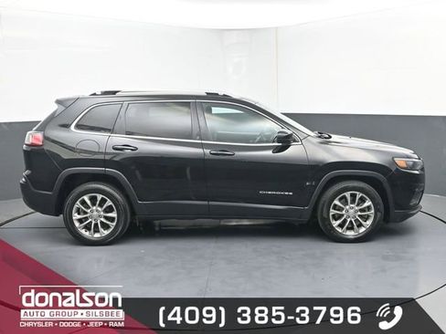 Used 2019 Jeep Cherokee Latitude Plus image 2