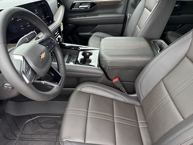 New 2026 Chevrolet Tahoe High Country w/ Sun And Tow Package AWD/4WD image 10