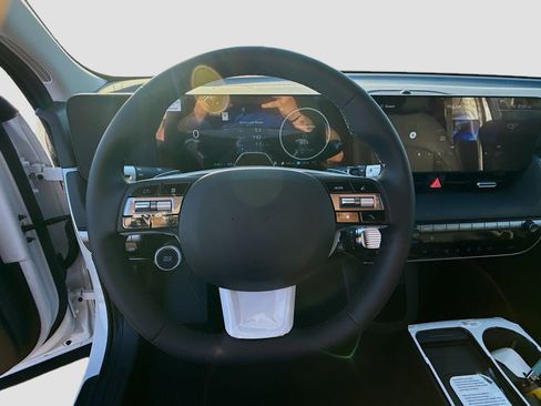 New 2026 Hyundai Ioniq 5 SEL image 8