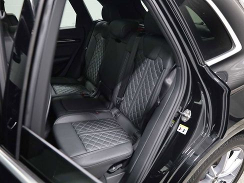 Used 2024 Audi SQ5 Premium Plus w/ Premium Plus Package image 33