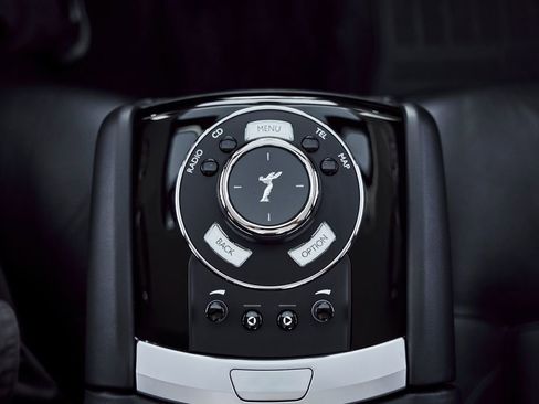 Used 2014 Rolls-Royce Ghost RWD image 57