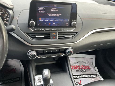 Used 2022 Nissan Altima 2.5 SR image 17