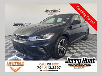 Used 2025 Volkswagen Jetta Sport FWD video 1