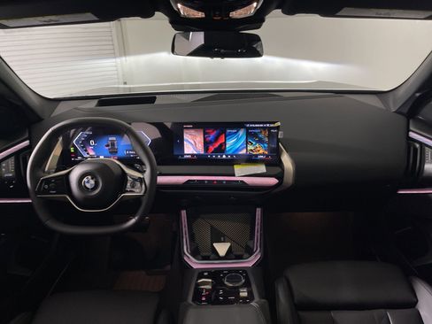 Used 2025 BMW X3 xDrive30i w/ Premium Package image 16