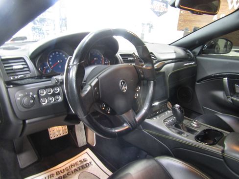 Used 2018 Maserati GranTurismo Sport image 8