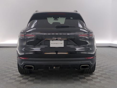 Certified 2023 Porsche Cayenne Platinum Edition AWD/4WD image 11
