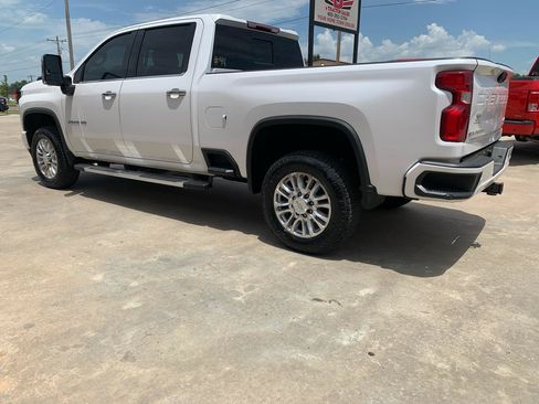 Used 2020 Chevrolet Silverado 3500 High Country w/ Z71 Off-Road Package AWD/4WD image 4