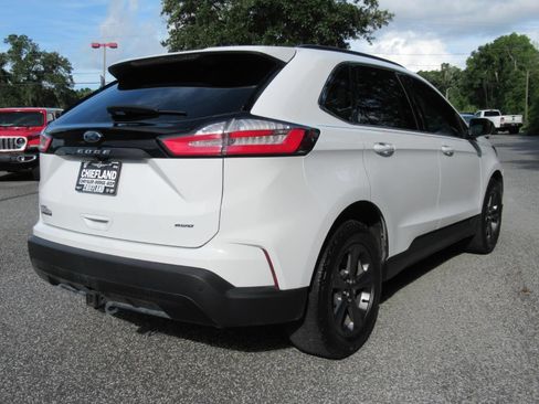 Used 2022 Ford Edge SEL w/ Sport Appearance Package AWD/4WD image 7