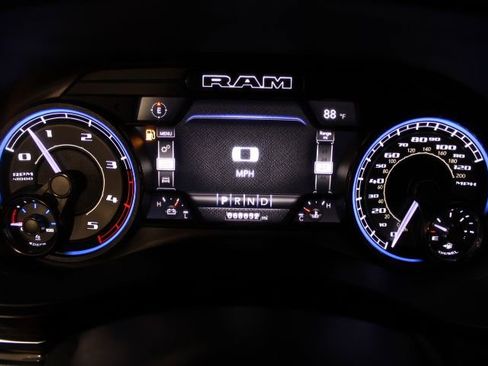 Used 2022 RAM 2500 Limited image 40