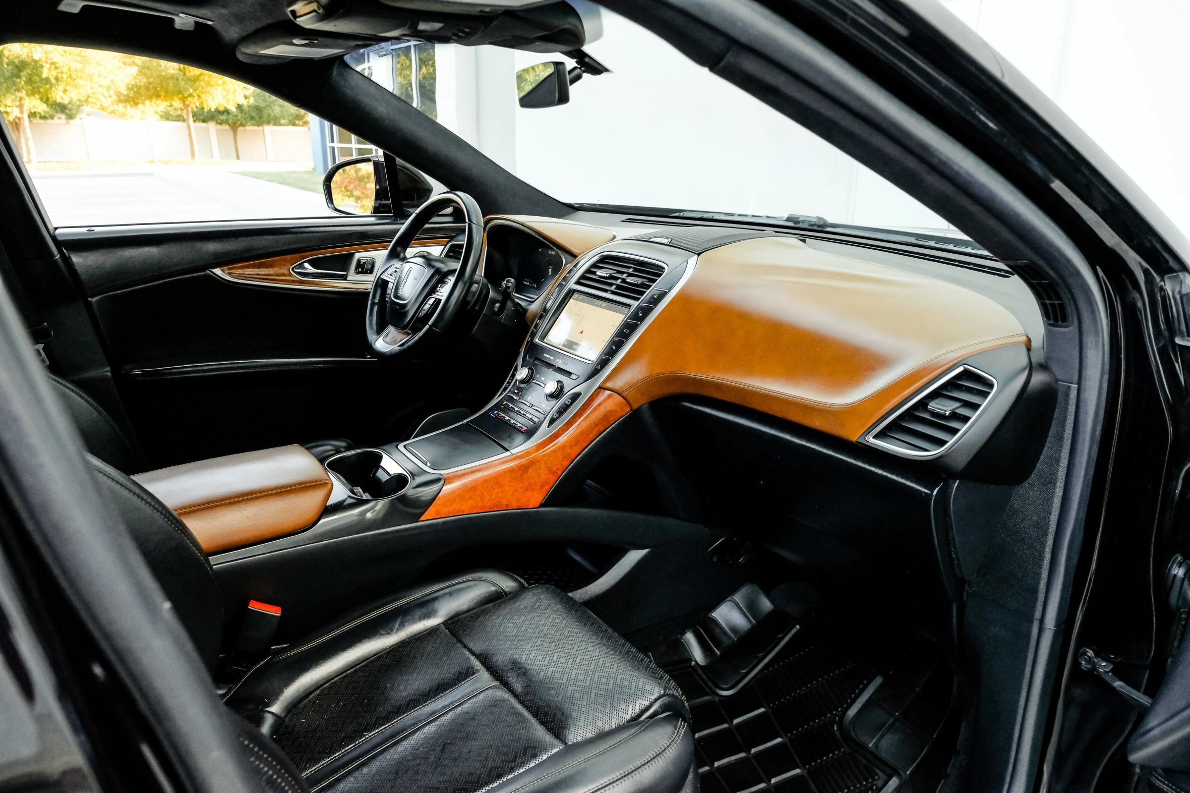 Used 2019 Lincoln Nautilus Black Label AWD/4WD image 18