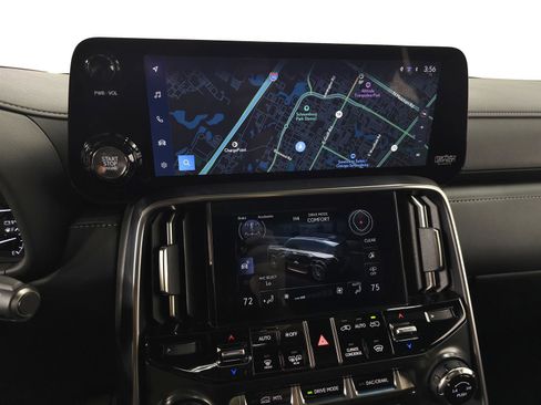 Used 2024 Lexus LX 600 4WD w/ Appearance Package image 24