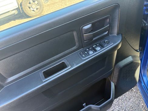 Used 2018 RAM 1500 Express image 11