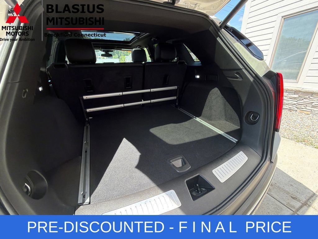 Used 2025 Cadillac XT5 Premium Luxury AWD/4WD image 58