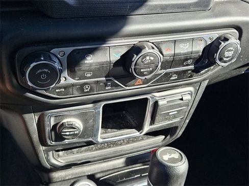 Used 2023 Jeep Wrangler Sport image 23