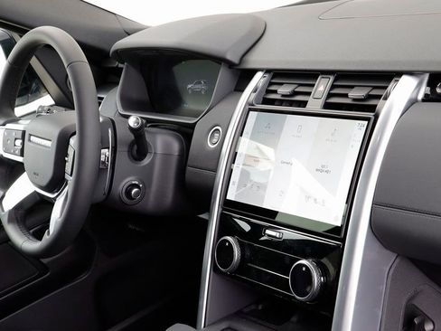 New 2025 Land Rover Discovery S AWD/4WD image 23
