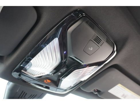 Used 2021 BMW X6 xDrive40i w/ M Sport Package AWD/4WD image 23