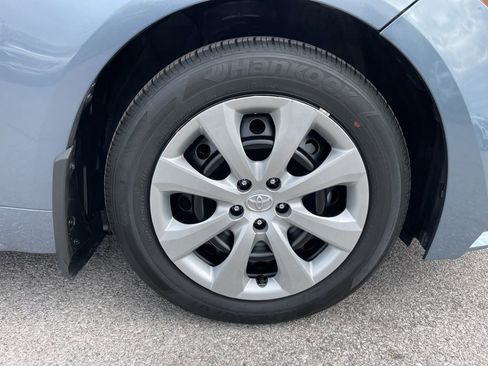 Used 2025 Toyota Corolla LE FWD image 50