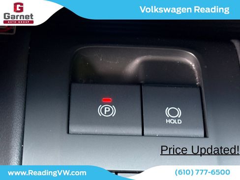 Used 2023 Toyota Venza LE AWD/4WD image 34