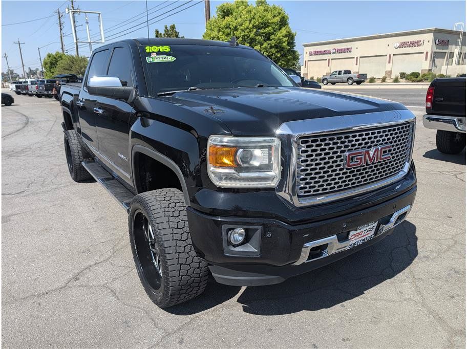 Used 2015 GMC Sierra 1500 Denali w/ Driver Alert Package RWD image 2