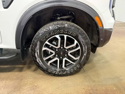 Used 2024 Ford Ranger Lariat w/ FX4 Off-Road Package image 86