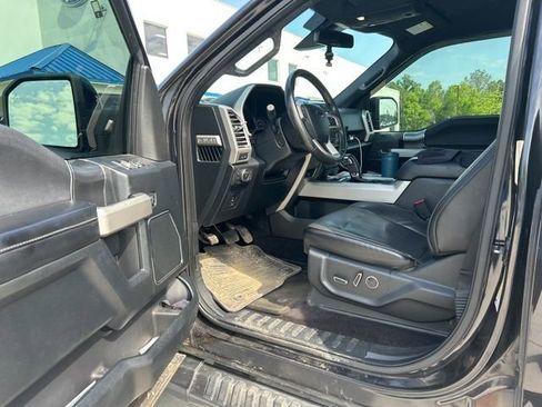 Used 2015 Ford F150 Lariat w/ Equipment Group 502A Luxury AWD/4WD image 15