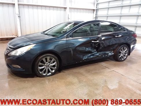 Used 2012 Hyundai Sonata SE image 2