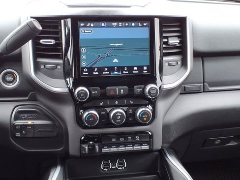 Used 2024 RAM 3500 Big Horn w/ Night Edition AWD/4WD image 13