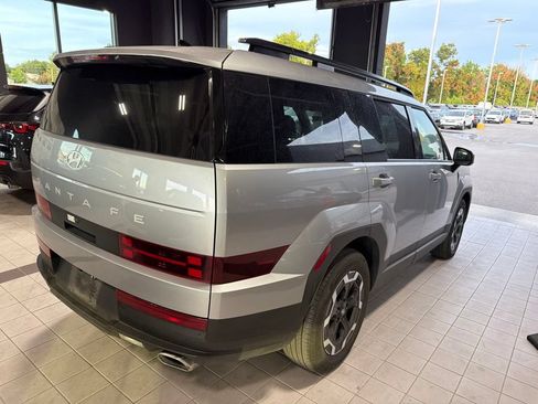 Used 2026 Hyundai Santa Fe SEL FWD image 4