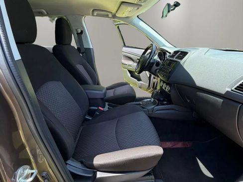 Used 2017 Mitsubishi Outlander Sport ES AWD/4WD image 6