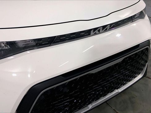 Certified 2025 Kia Soul S FWD image 28