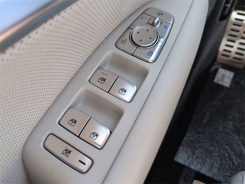 Certified 2025 Genesis G70 2.5T w/ Sport Prestige Package image 23