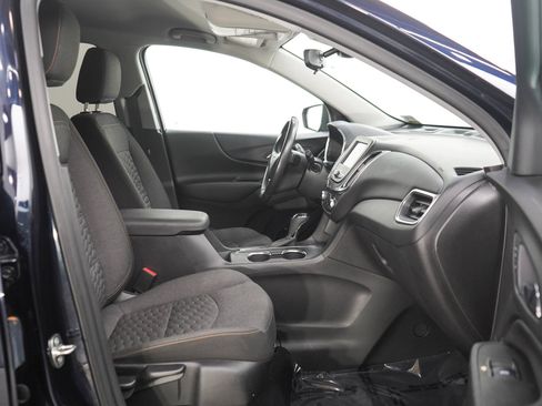 Used 2021 Chevrolet Equinox LT AWD/4WD image 11