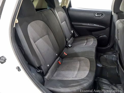 Used 2013 Nissan Rogue SV AWD/4WD image 27