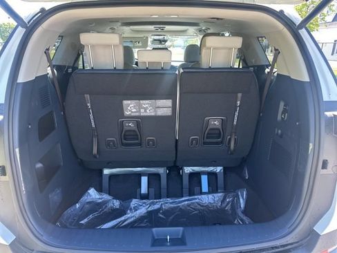 New 2026 Kia Carnival SX w/ SX Dark Edition Package FWD image 19
