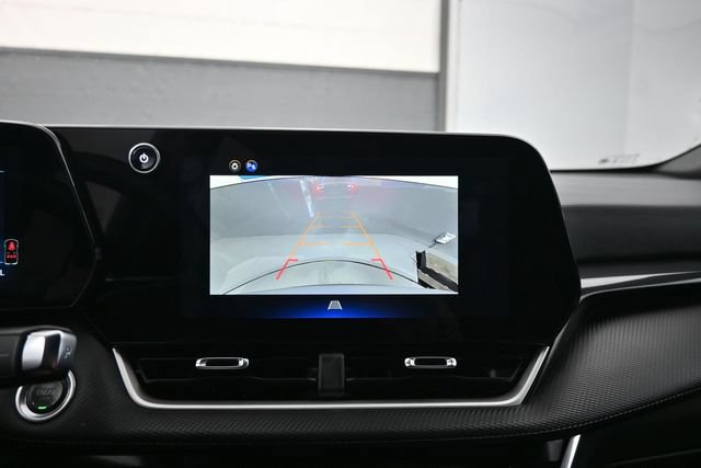 Used 2025 Chevrolet Equinox LT AWD/4WD image 18