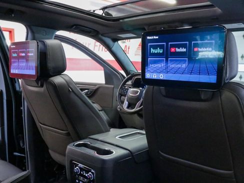 Used 2024 GMC Yukon Denali w/ Denali Reserve Package AWD/4WD image 27