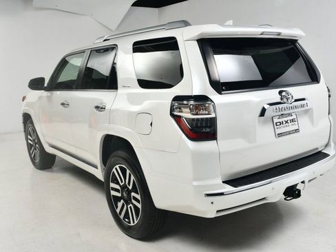 Used 2018 Toyota 4Runner Limited image 10
