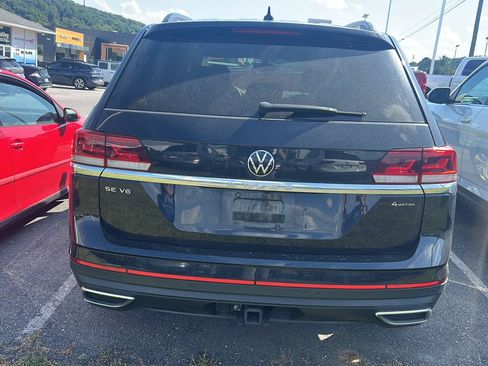 Used 2023 Volkswagen Atlas SE AWD/4WD image 4
