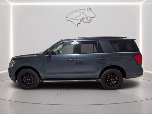 Certified 2022 Ford Expedition XLT AWD/4WD image 2