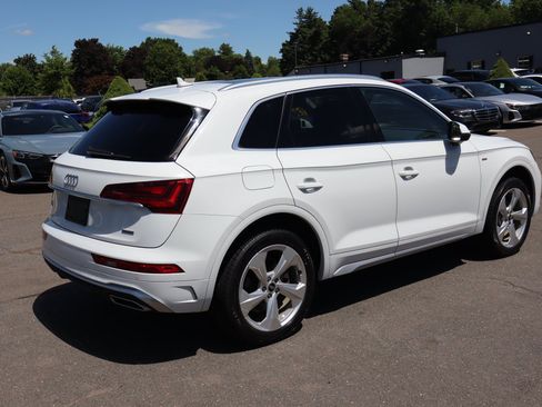 Used 2023 Audi Q5 2.0T Premium Plus w/ Premium Plus Package AWD/4WD image 6